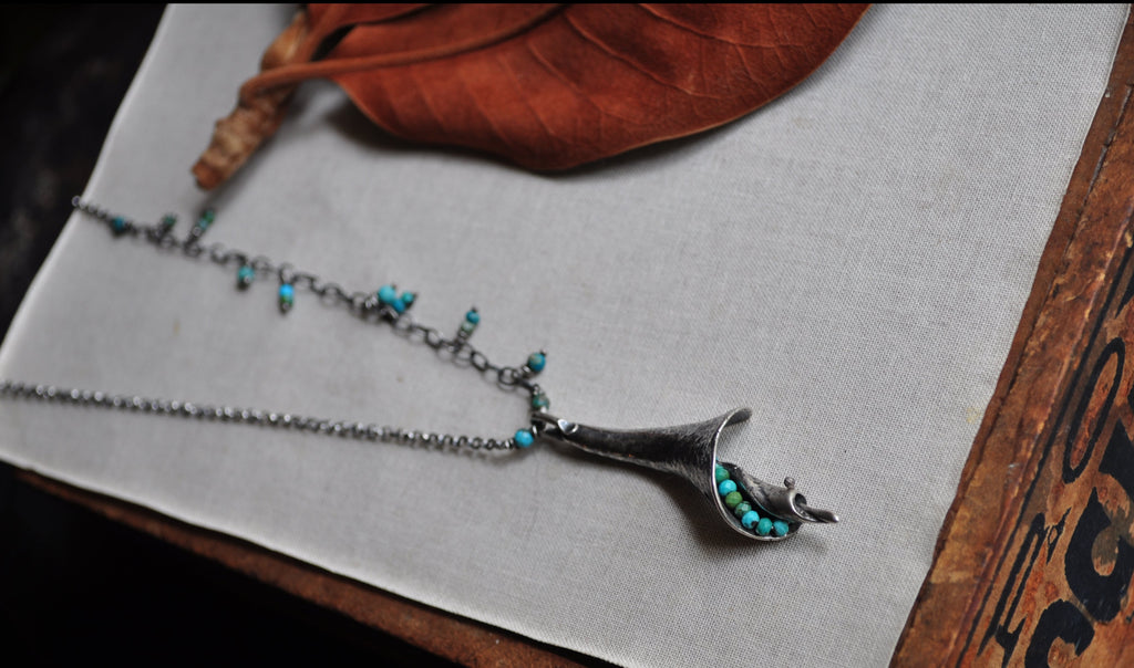 turquoise conch necklace