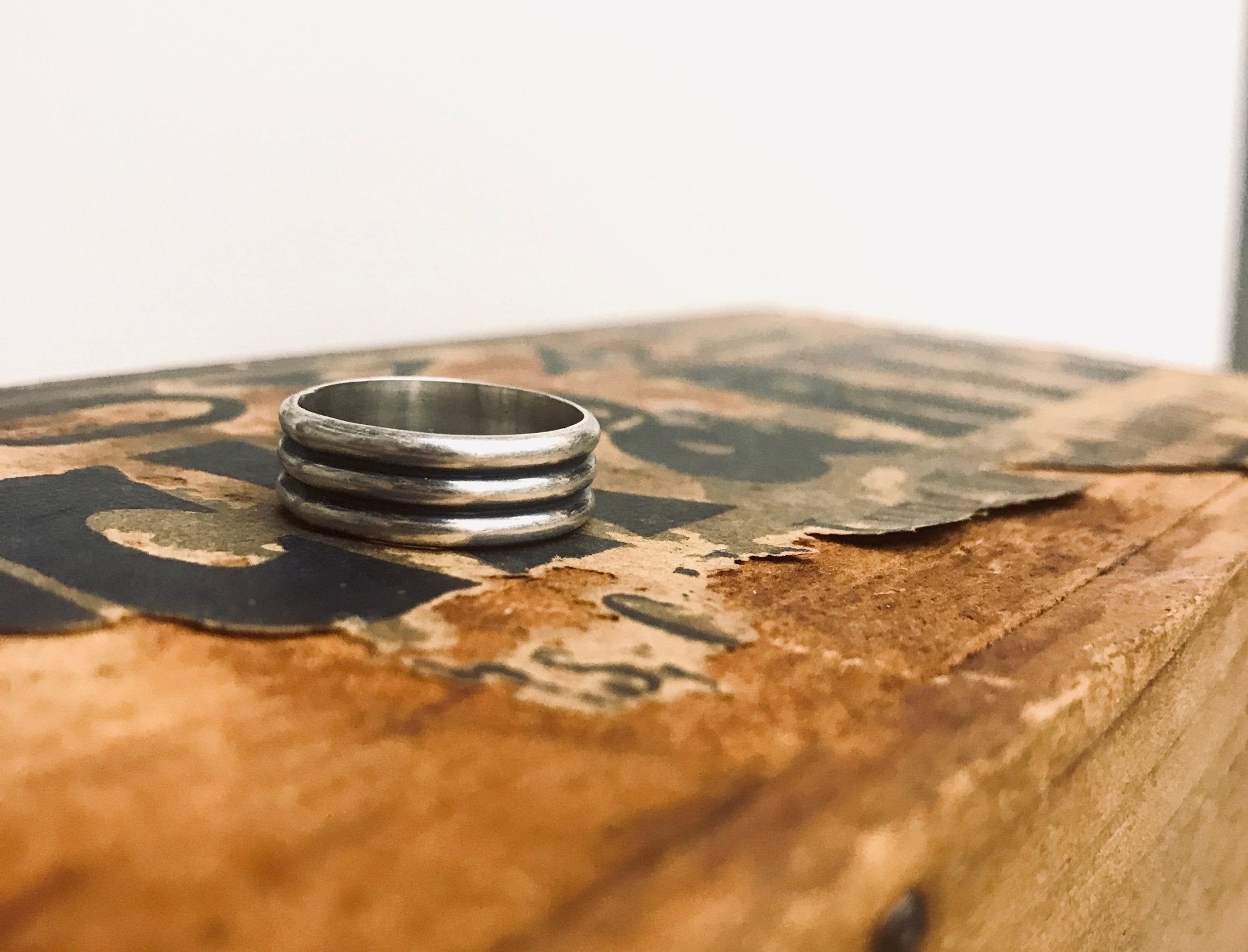 Horizon ring band | Made to order - cameraSHY cove